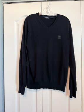 Izod Men's Black V-Neck Knit Sweater